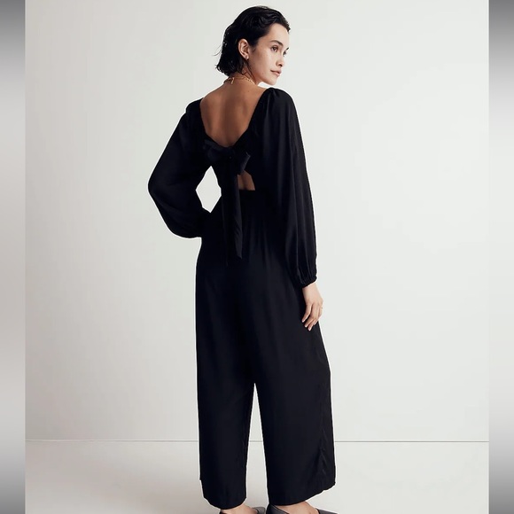 Lucie Tie-Back Long-Sleeve Jumpsuit in Star Jacquard - Picture 6 of 6